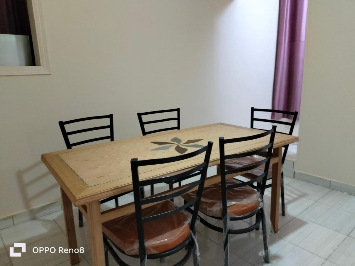 Family Apartment - Next To Abdeen Palace And Museum Каир Экстерьер фото