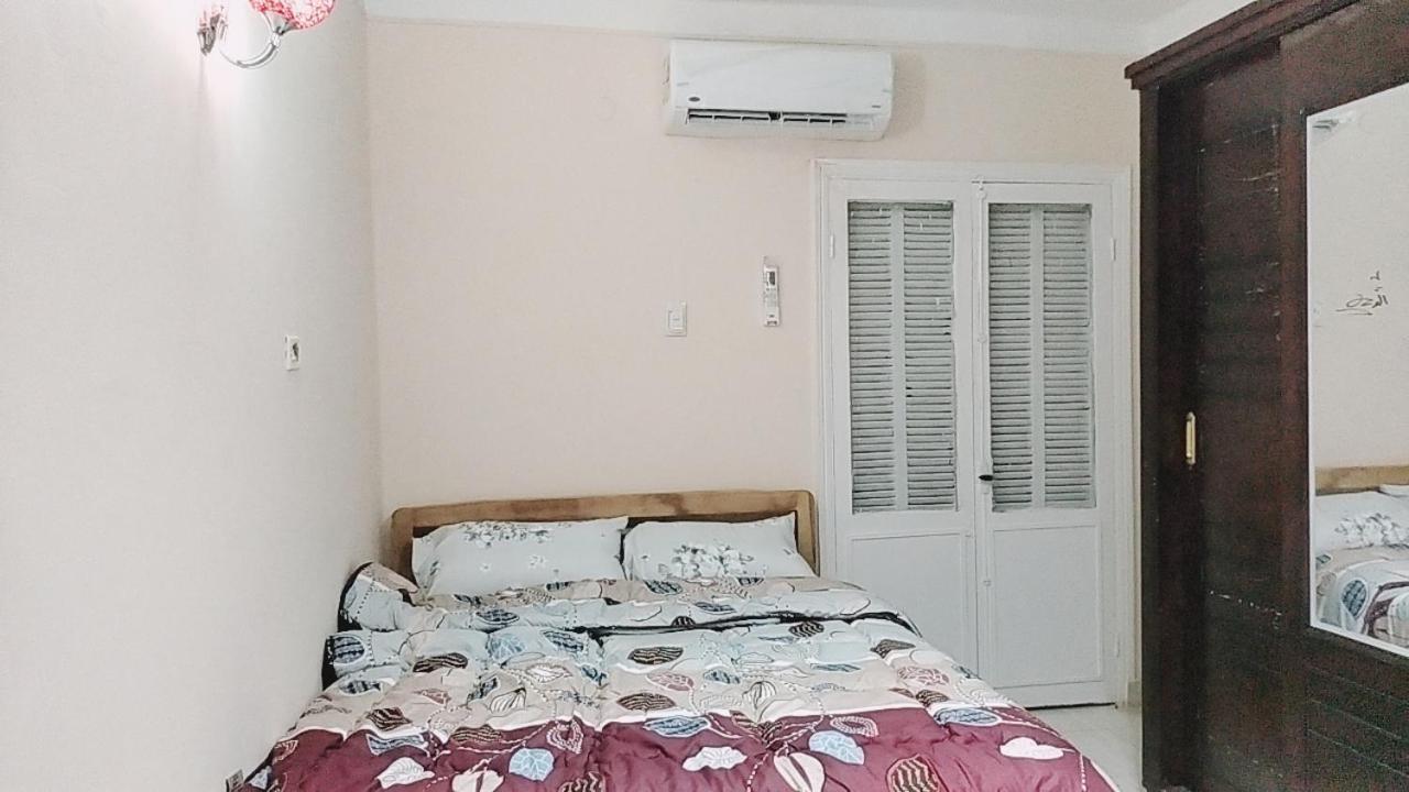 Family Apartment - Next To Abdeen Palace And Museum Каир Экстерьер фото